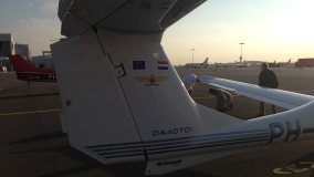 Het logo op de staart IMG_5919