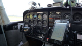 PH-EAM Cockpit