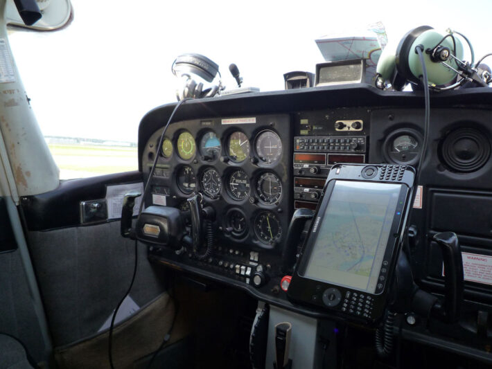 PH-EAM Cockpit